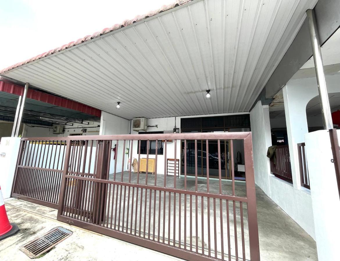Heritage Cozy Entire 3 Bedroom House At Kijang Alma Bukit Mertajam Exterior foto